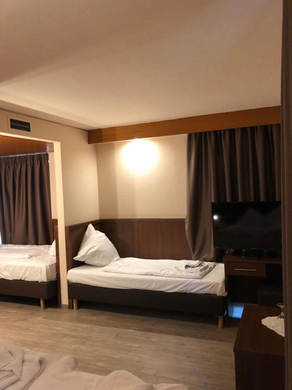 Poseidon Hotel 2*